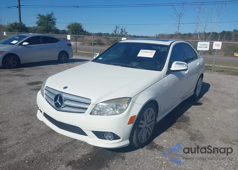 2009 Mercedes-Benz C 300 Sport from USA, damaged, VIN WDDGF54XX9R049383